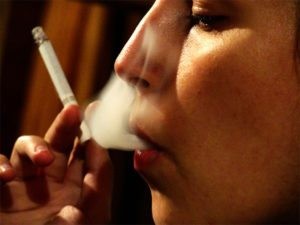 Smoking can cause wrinkles